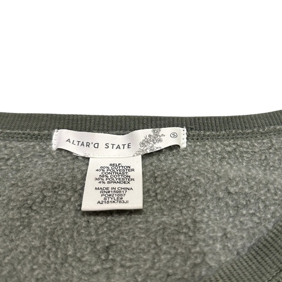 Altar’d State Women’s Army Green Scoop Neck Raw Sweater Small - Picture 4 of 7